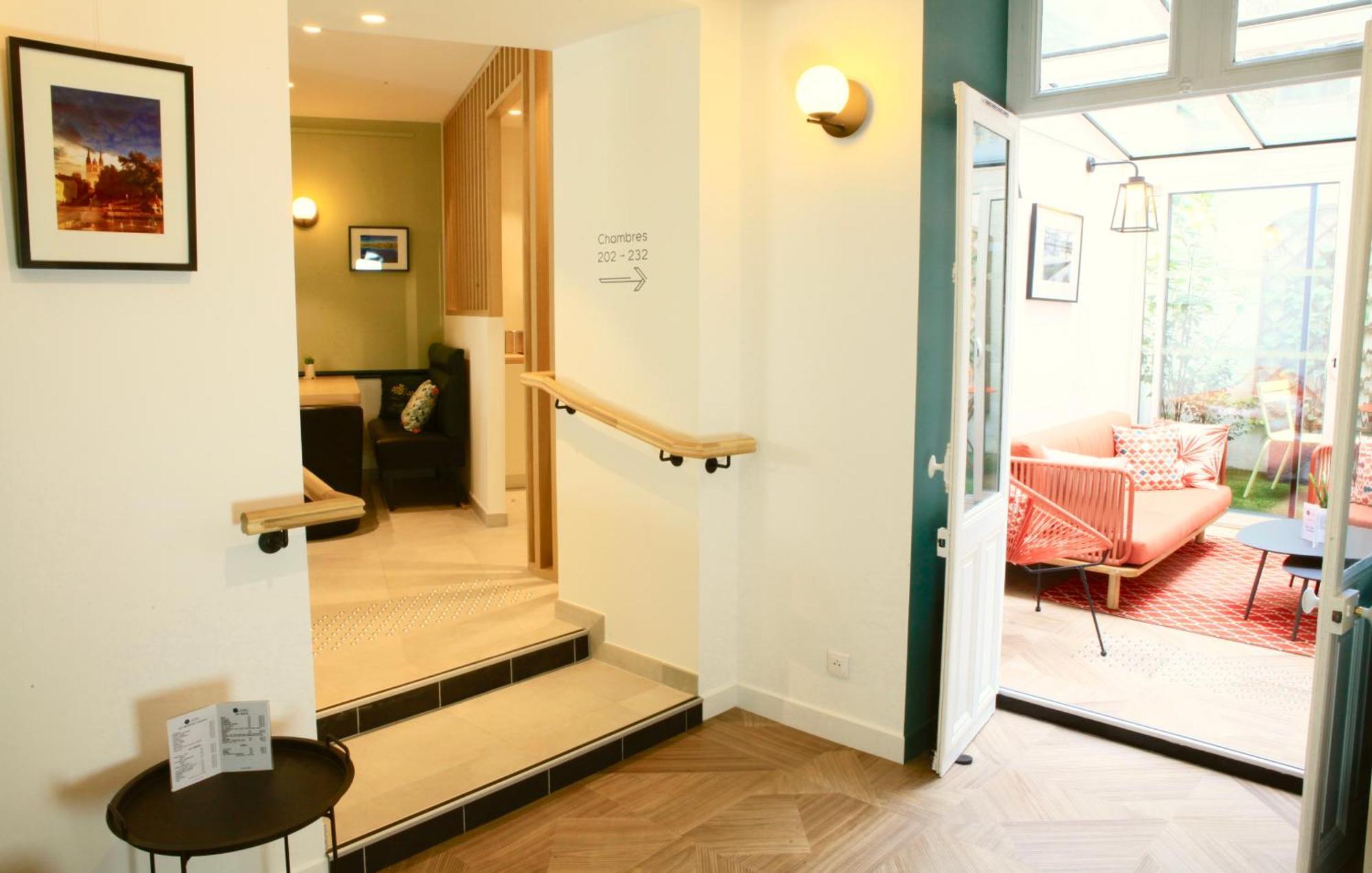 Logis Hotels- Hotel Marguerite D'Anjou Angers Chateau Ngoại thất bức ảnh
