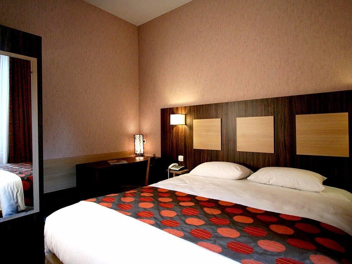 Logis Hotels- Hotel Marguerite D'Anjou Angers Chateau Ngoại thất bức ảnh